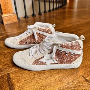 Golden goose mid star sneaker in rose gold glitter